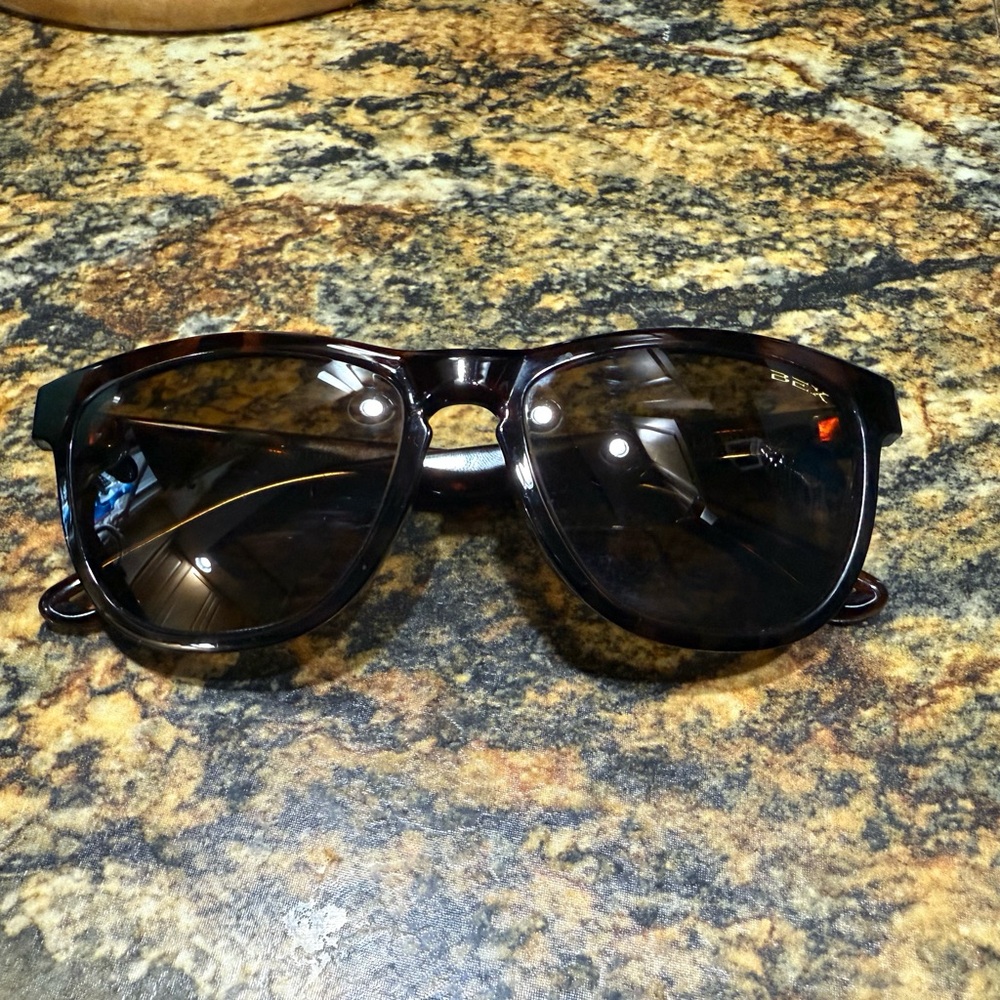 Women’s BEX lightly worn sunglasses